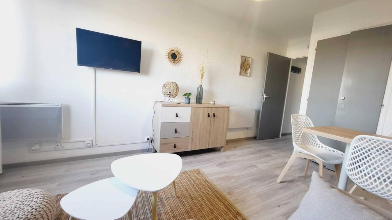 Les Logements De La Base Nautique - 100M De La Plage 圣让-德蒙 外观 照片