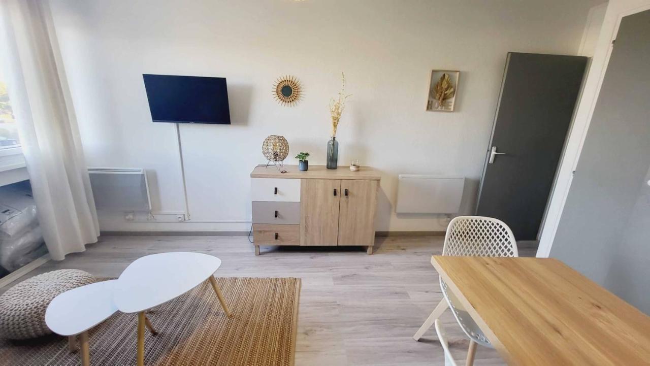 Les Logements De La Base Nautique - 100M De La Plage 圣让-德蒙 外观 照片