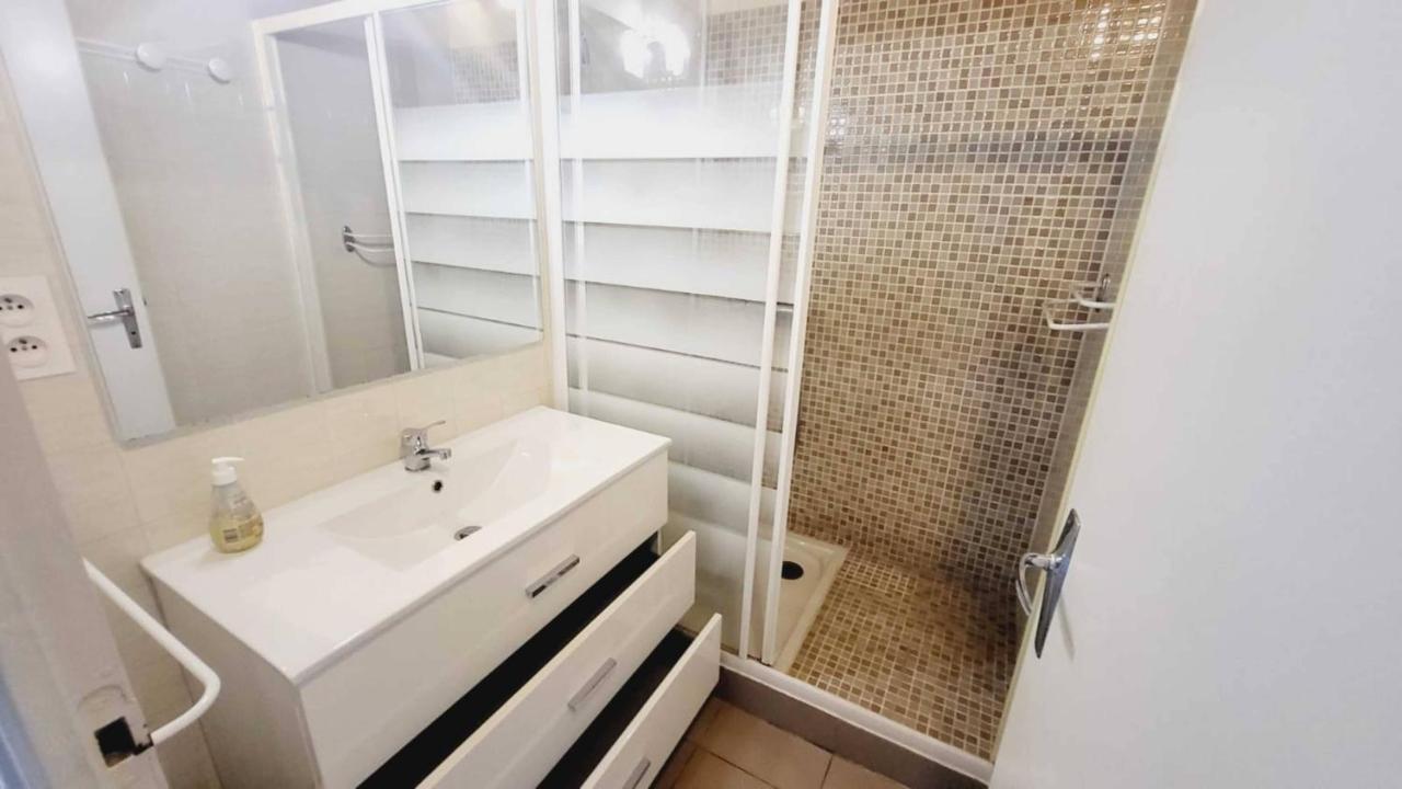 Les Logements De La Base Nautique - 100M De La Plage 圣让-德蒙 外观 照片
